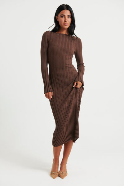Serene Elegance Ribbed Knit Midi Dress