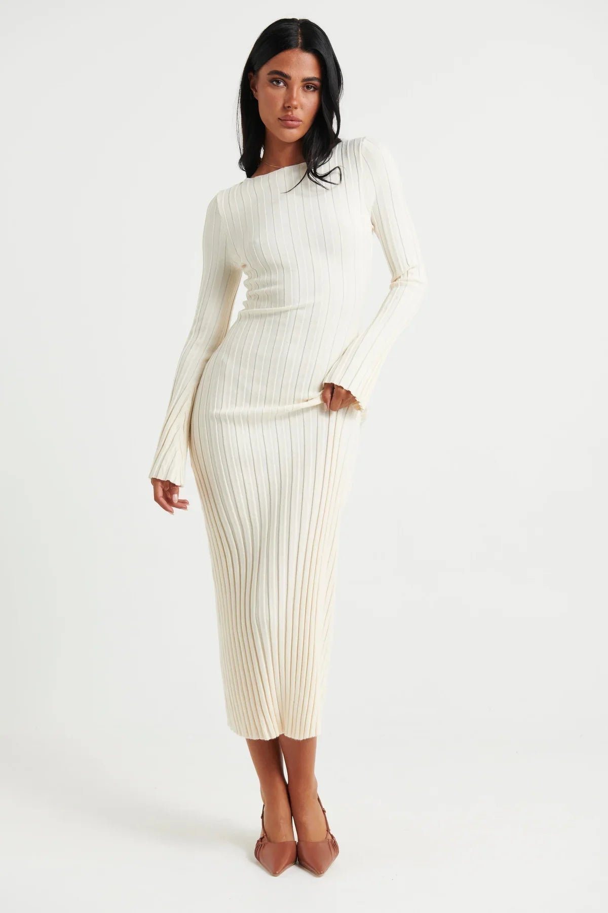 Serene Elegance Ribbed Knit Midi Dress